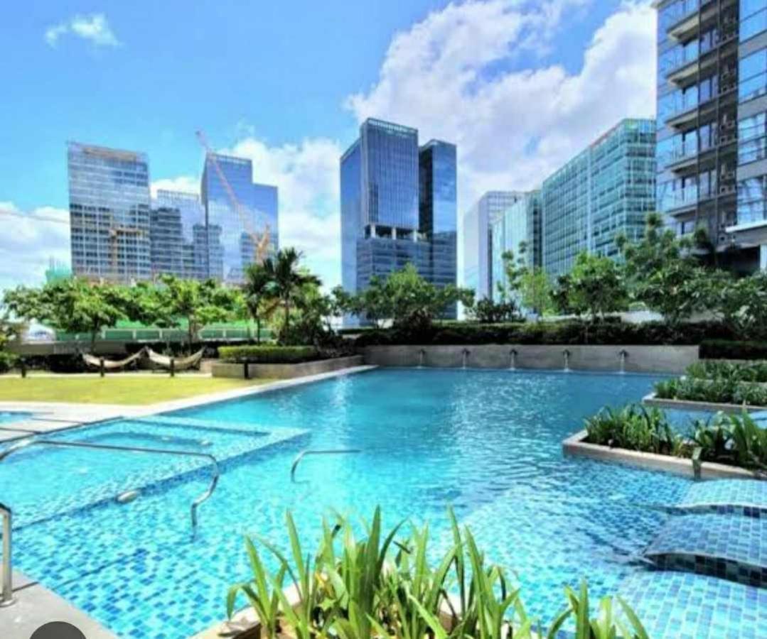 Uptown Parksuites Bgc Taguig Extérieur photo