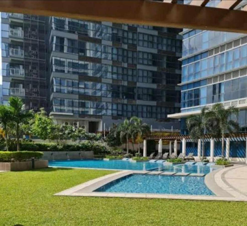 Uptown Parksuites Bgc Taguig Extérieur photo